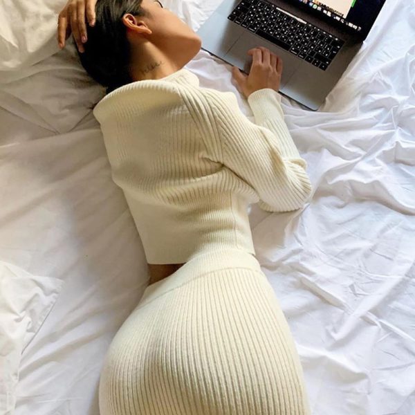 High quality women o-neck slim fit long sleeve Solid Color Knitted tops Pencil Skirt 2 piece set