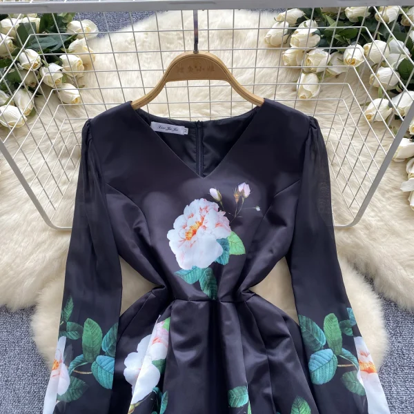 ZT1485  Luxury French Style Print Dress Female V-neck Waist Slimming Design Sense Chic Small Temperament Big Swing Midi Dresses - Image 2