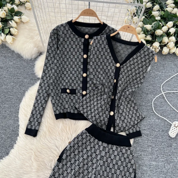 LW0120 Vintage Jacquard Women Two Sets of Small Fragrant Sleeveless Knitted Sweater Cardigan Jacket Wide Leg Trousers - Image 6